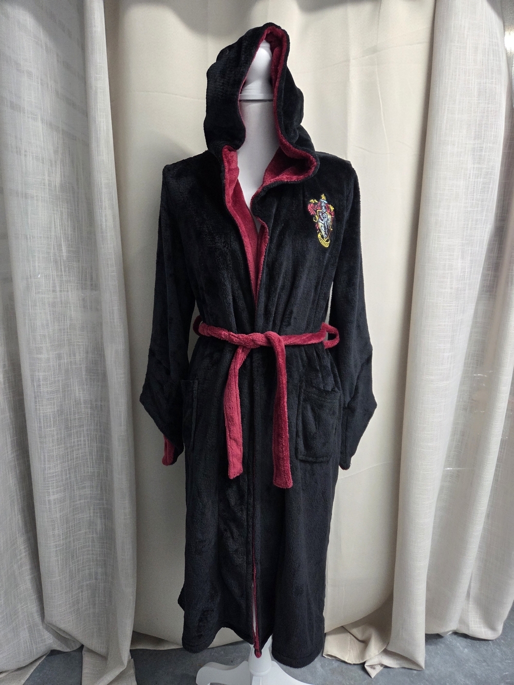 Harry Potter Youth Fleece Plush Hooded Robe Gryffindor Size L